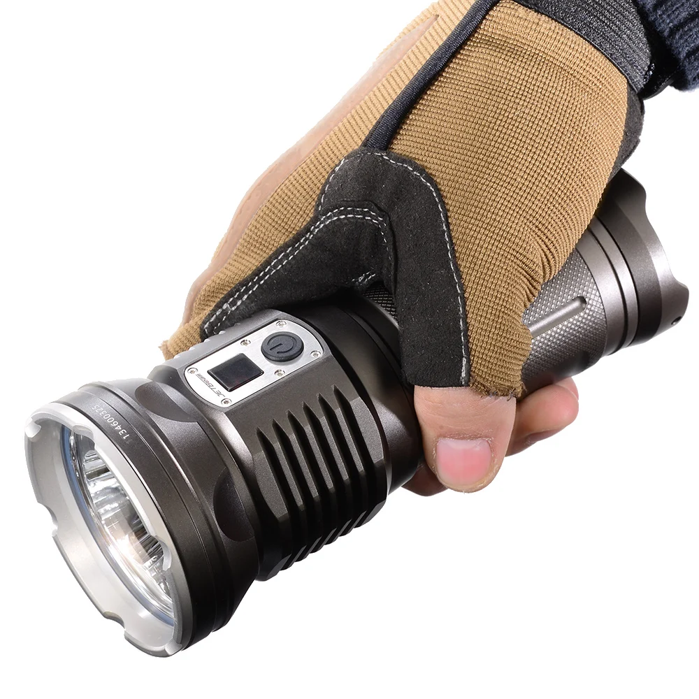 

High lumen rechargeable torch JETBeam DDR30-GT grey black Cree XHP70 max. 3680LM beam distance 440 meters waterproof flashlight