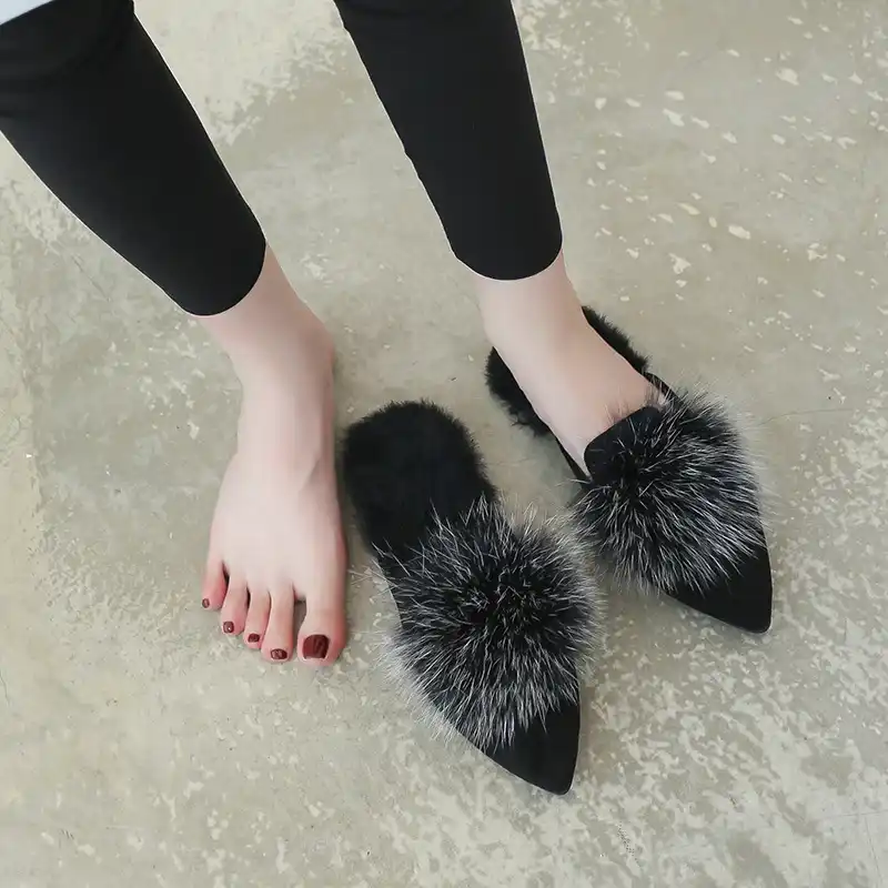 closed toe slides with fur