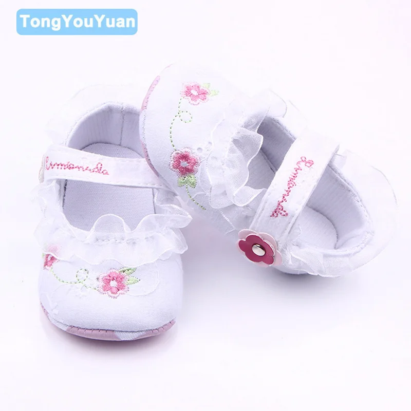 Cute Baby Girl Embroidered Dress Shoes Flower And Fold Lace Side