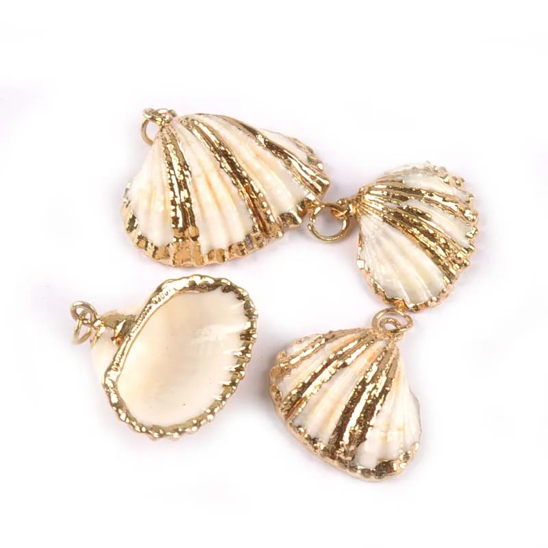 

Gold Plated Threaded Seashells For DIY Handmade Pendant Earring Charms Natural Striated Shell Natural Home Decor 5pcs TR0268