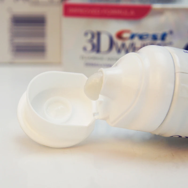 Crest 3D White Luxe Brilliance Teeth Whitening Toothpaste 90g-teeth whitening product teeth whitening essence teeth health product
