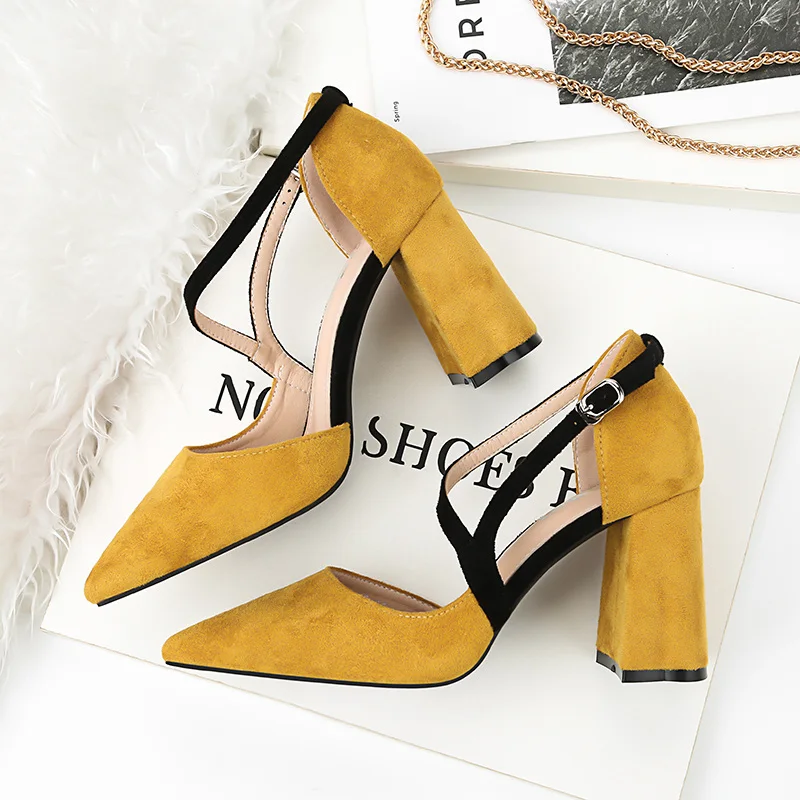 HENGSCARYING/; женские летние босоножки на высоком квадратном каблуке 8 см; женские желтые туфли-лодочки из флока с острым носком; женская обувь; сандалии с пряжкой
