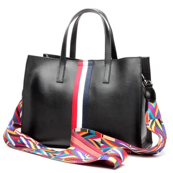2017 genuine leather women handbags spring female shoulder bag fashion ladies totes big brand ipad pink crossbody women bag
2017 genuine leather women handbags spring female shoulder bag fashion ladies totes big brand ipad pink crossbody women bag