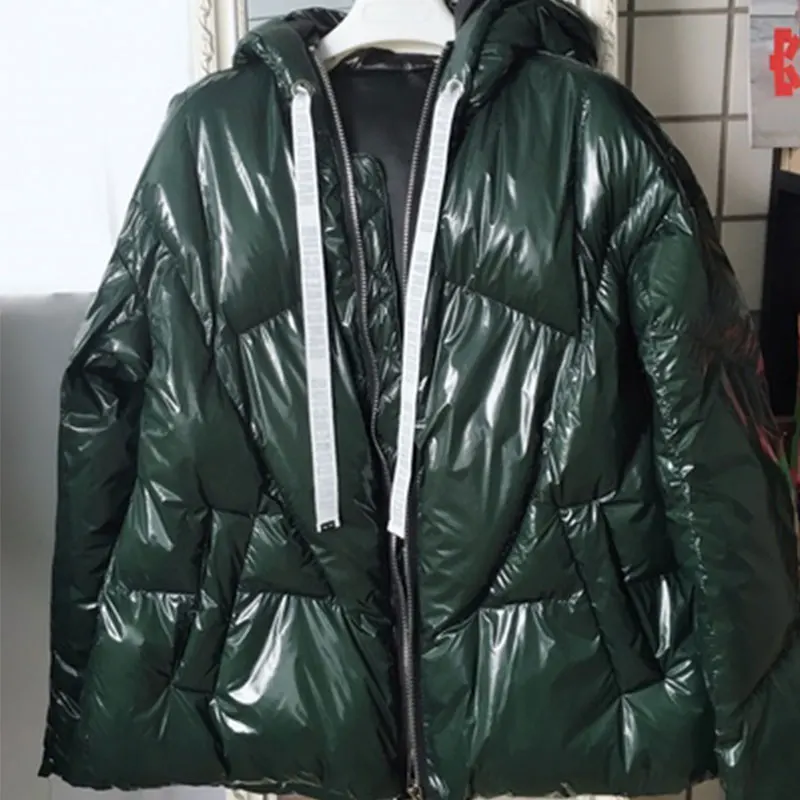 Зимняя куртка больших размеров для женщин, парка с капюшоном, Модный яркий пуховик, утепленное хлопковое пальто, женские короткие куртки, куртка-бомбер HS570