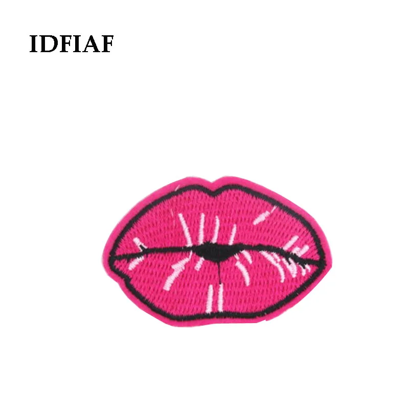 

IDFIAF 10pcs new arrival red lip rose red mouth Patch embroidered Iron On cartoon cute Patches DIY garment Appliques accessory