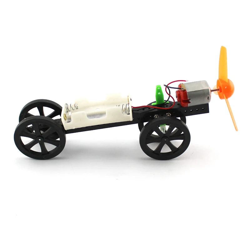 

DIY Assembly Wind Power Model Car Electric Motor Drive Assault Propeller 4WD Car Science Experiment Student Handmade