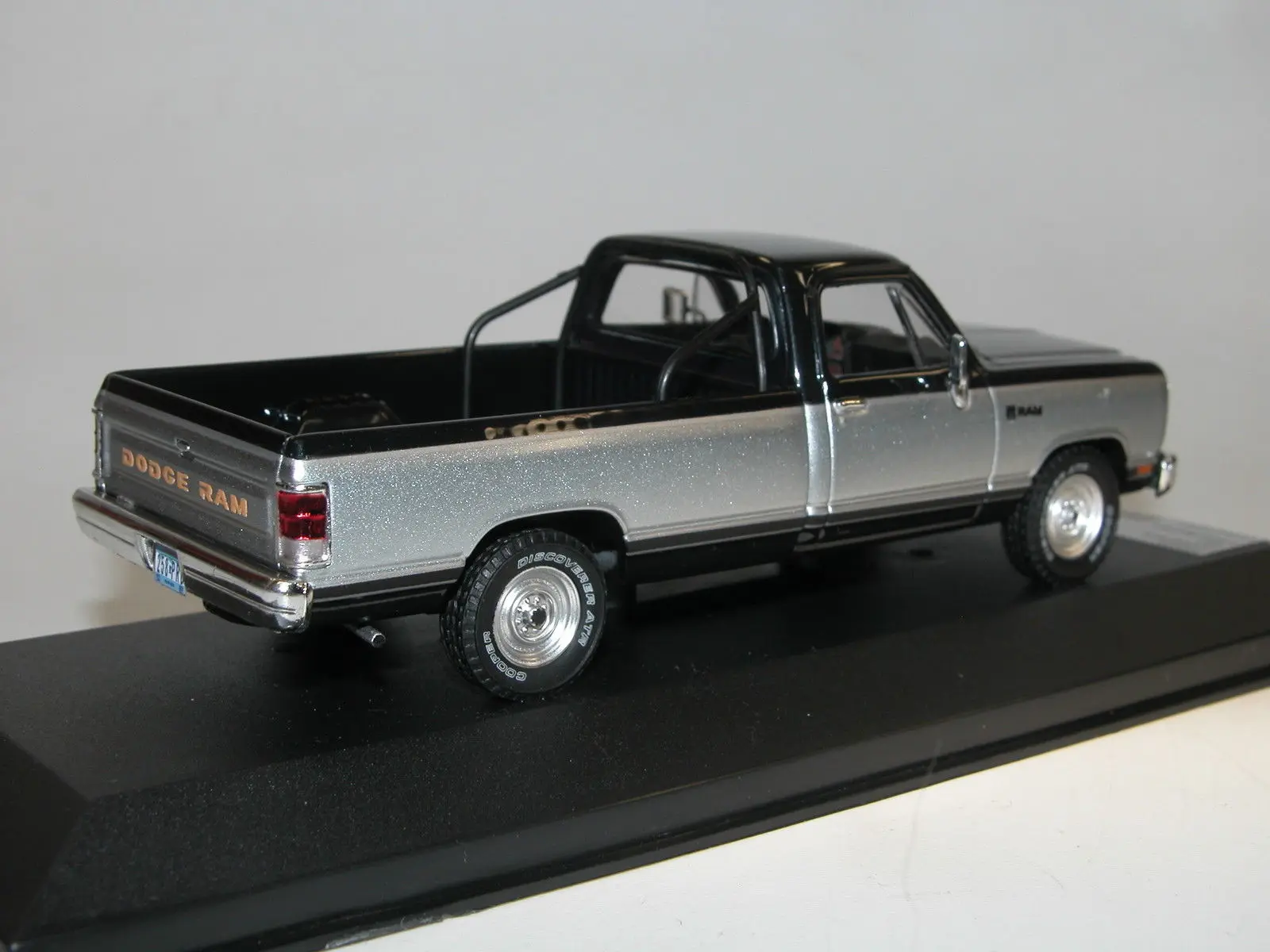 Премиум/X 1:43 1987 Dodge Ram pick-Up-синий/серебристый Бутик сплава Модель автомобиля игрушки для детей Детские игрушки модель подарок оригинальная коробка