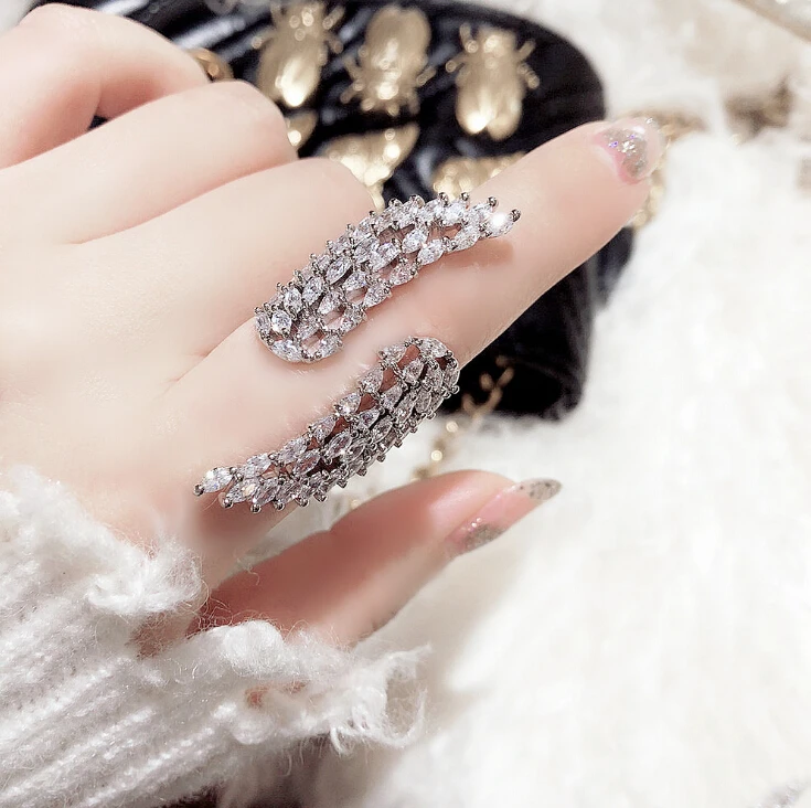 

UILZ Clear Zirconia Crystal Stone Oen Rings Micro Pave Setting Angel Wings Wedding Jewelry for Women JMRP190