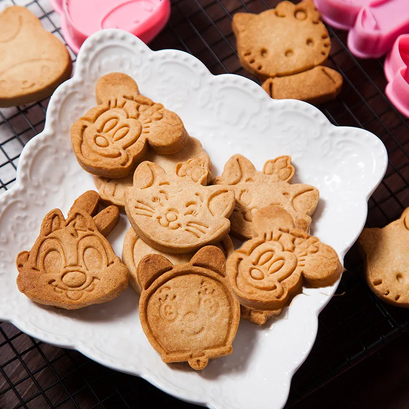 

2019 Lovely 3D Fondant Cookie Cutter Biscuit Hand Stamp Press Plunger Mould 2 pcs New Tools
