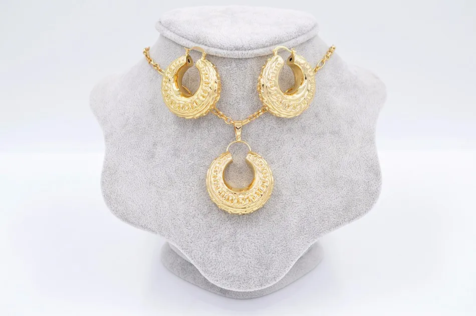 Jewelry sets (1)