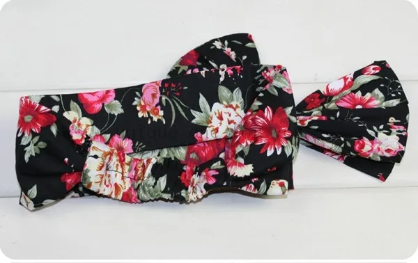 Hot summer baby girls clothes vest t-shirt + flower pants + headband pattern style baby suit for baby kids girls clothing sets04