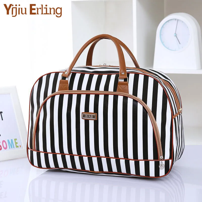 

Women Travel Bags 2019 Fashion Pu Leather Large Capacity Waterproof Print Luggage Duffle Bag Casual Travel Bags overnight bag