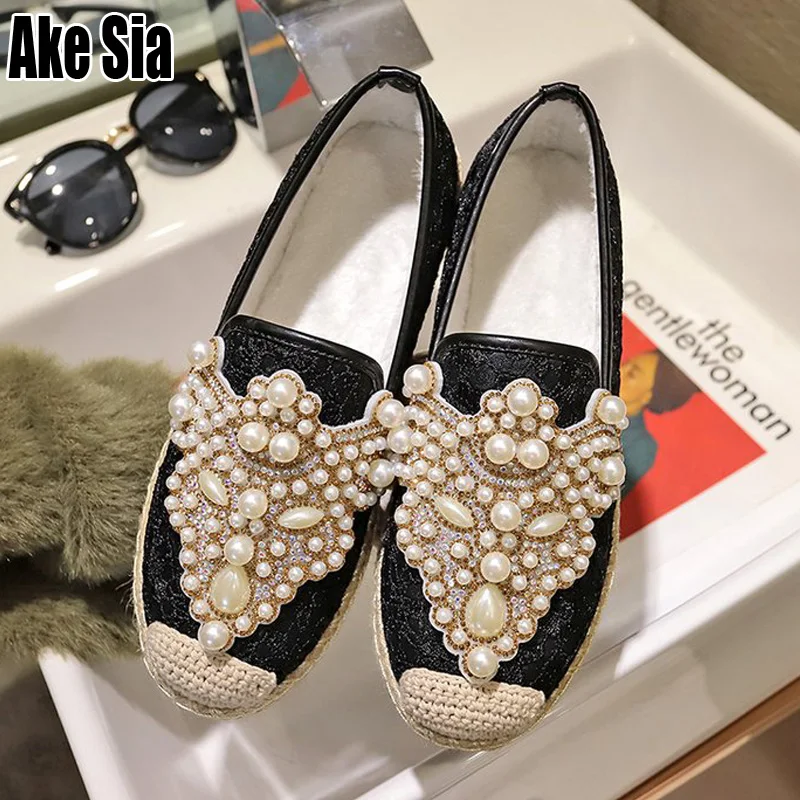 

Ladies Woman Casual Fashion Pearly Crystal Lace Women Female Lazy Slip-On Plimsolls Flat Girl Leisure Shoes Mujer Zapatos A893