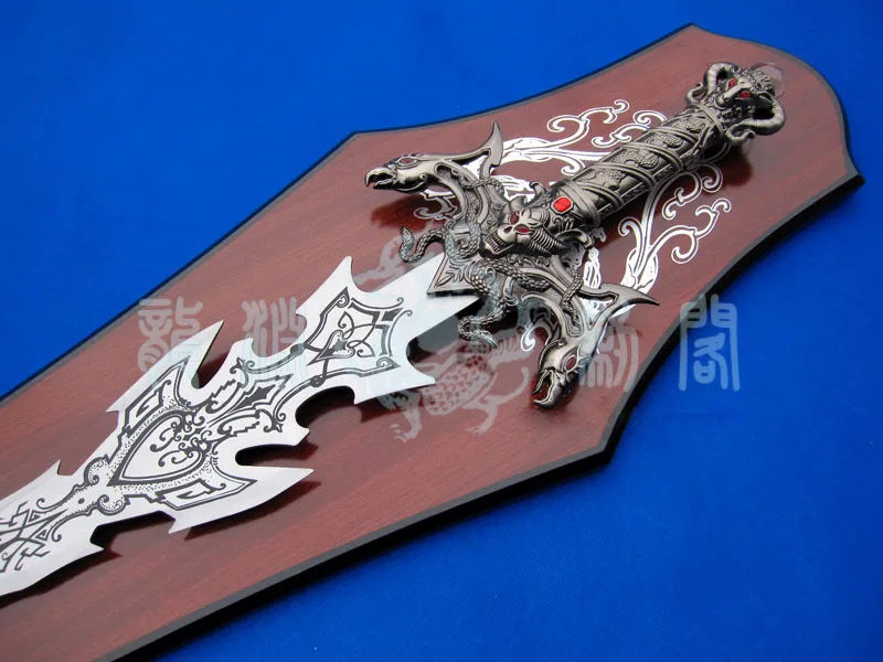 S4009 KING OF EVIL EAGLE SNAKE GHOST DEMON SWORD W/ TWO SIDE BLADES RED EYES 43
