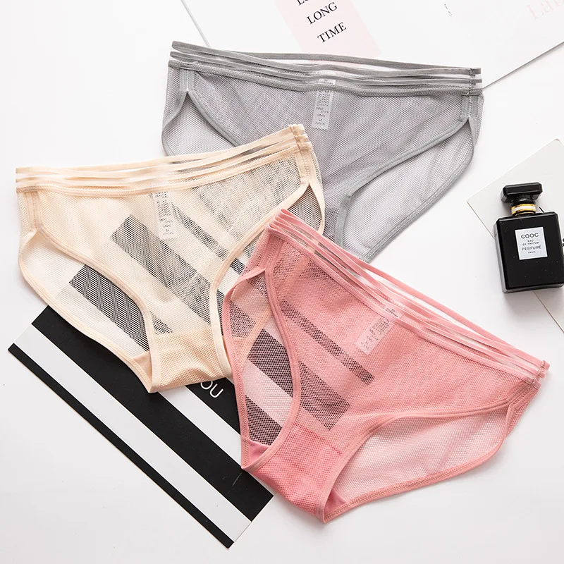 

Woman Panties New 2019 Comfortable Brief Woman Hollow out Traceless Lace Sexy Thin Girl Underwear Soild Transparent High Quality