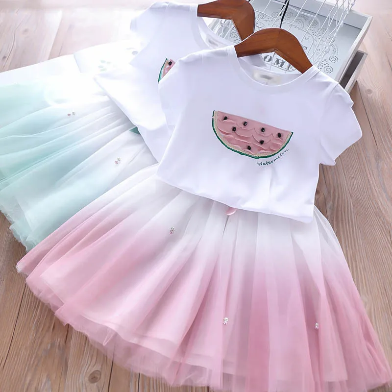 

Roimyal Wholesale 2019 summer fashion girls letters watermelon slices pearl embellished T-shirt + mesh skirt suit free shipping