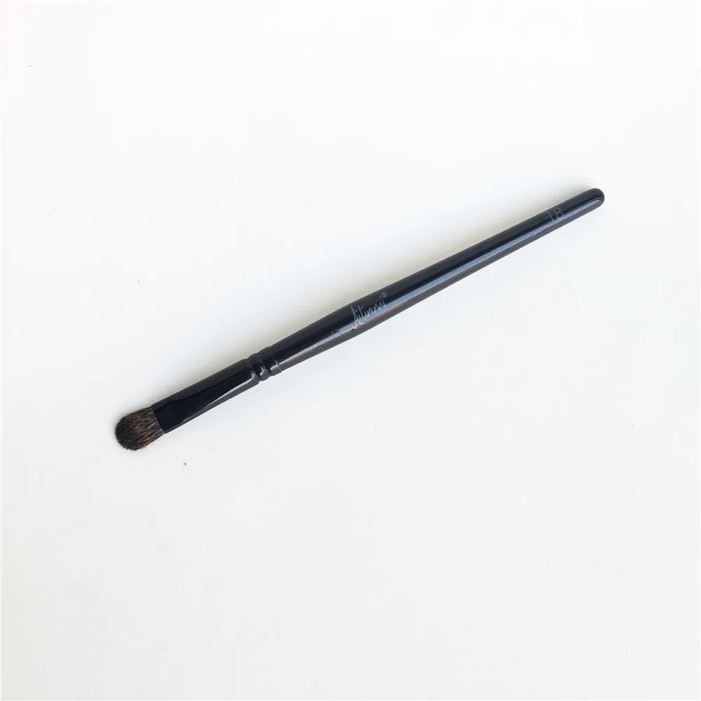 Brush 18 Eye Shadow Blending Brush _ 2