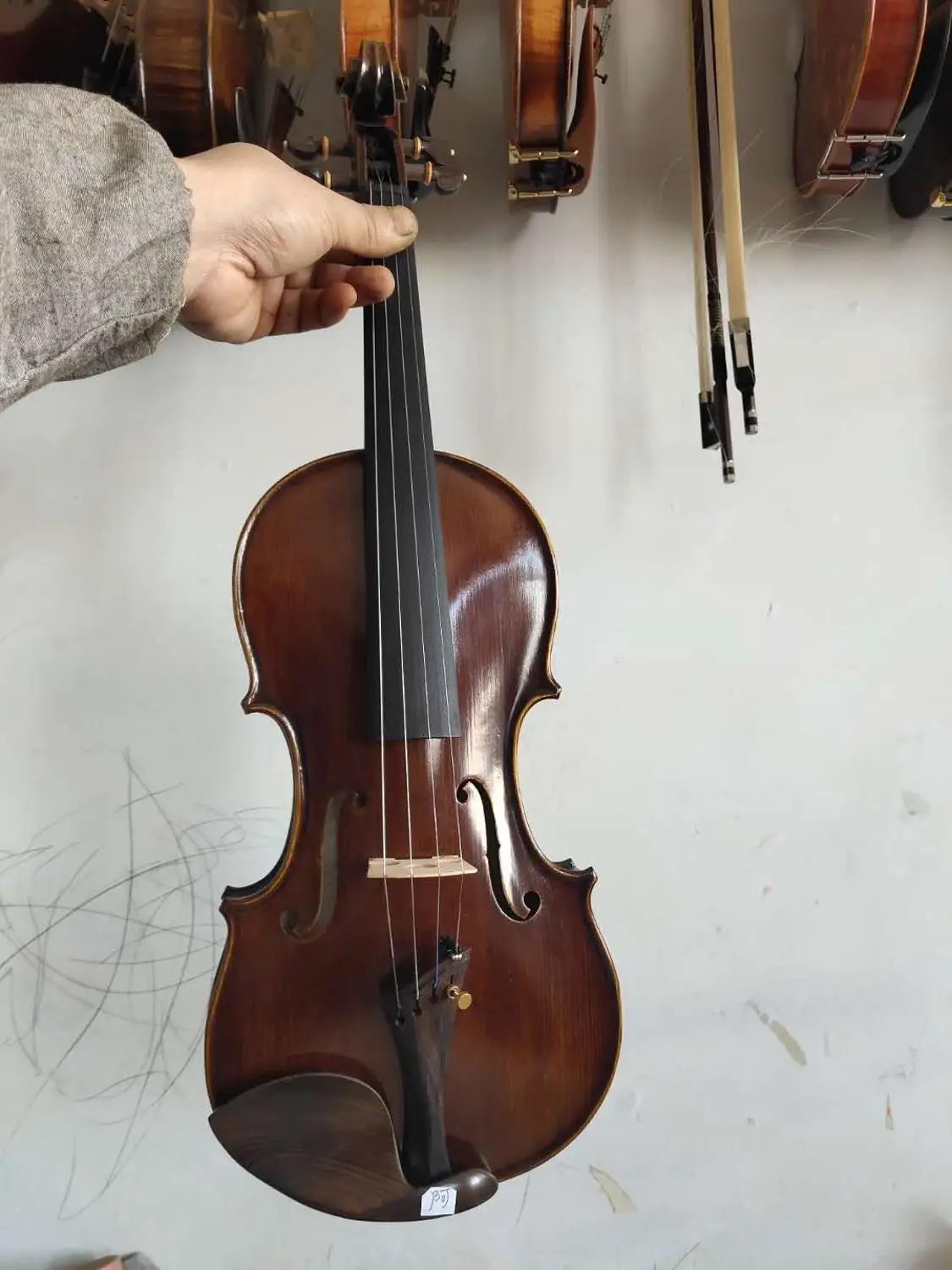 Мастер скрипка 4/4 модель amati старый стиль 1 шт. Кленовая задняя часть