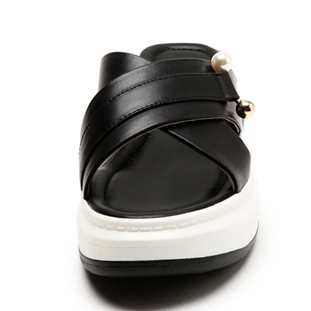 Solide Véritable Pour Femme Grande Chaussures De Plate En Noir 33 Pantoufles Décoration blanc Nouveauté Femmes D'été 2019 43 Diapositives Taille forme Cuir Doratasia q8wpgtw