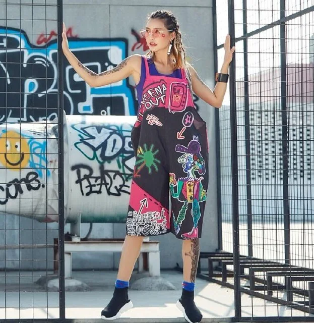 Новые штаны в стиле хип-хоп Для женщин личности Комбинезоны ремень с принтом граффити до середины икры Длина брюки уличная