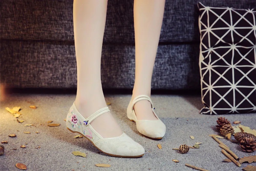 Veowalk/женские балетки из хлопка с острым носком; элегантные женские повседневные Мягкие ботинки с пряжкой на лодыжке с вышивкой в китайском стиле; zapatos mujer