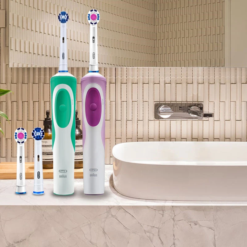 Электрическая зубная щетка OralB Vitality D12 перезаряжаемая автоматическая с таймером