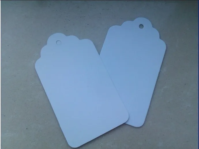 Wholesale Small 4x7cm 350GSM White Scallop Blank Wedding Tag, Retro