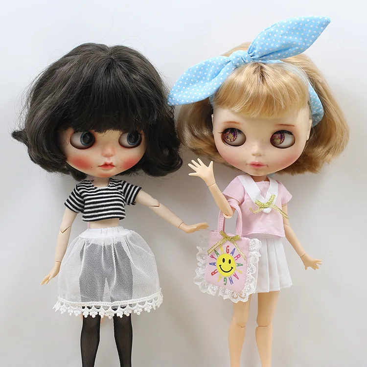

Free shipping cost ,uniforms ,clothes for dolls , doll dress