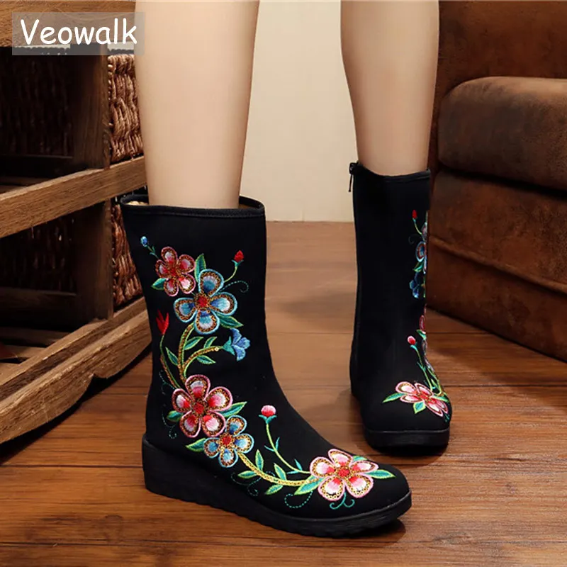 

Veowalk Autumn Women Canvas Wedge Boots, Chinese Embroidery Comfort Platforms Shoes for Ladies Old Beijing Embroidered Boats