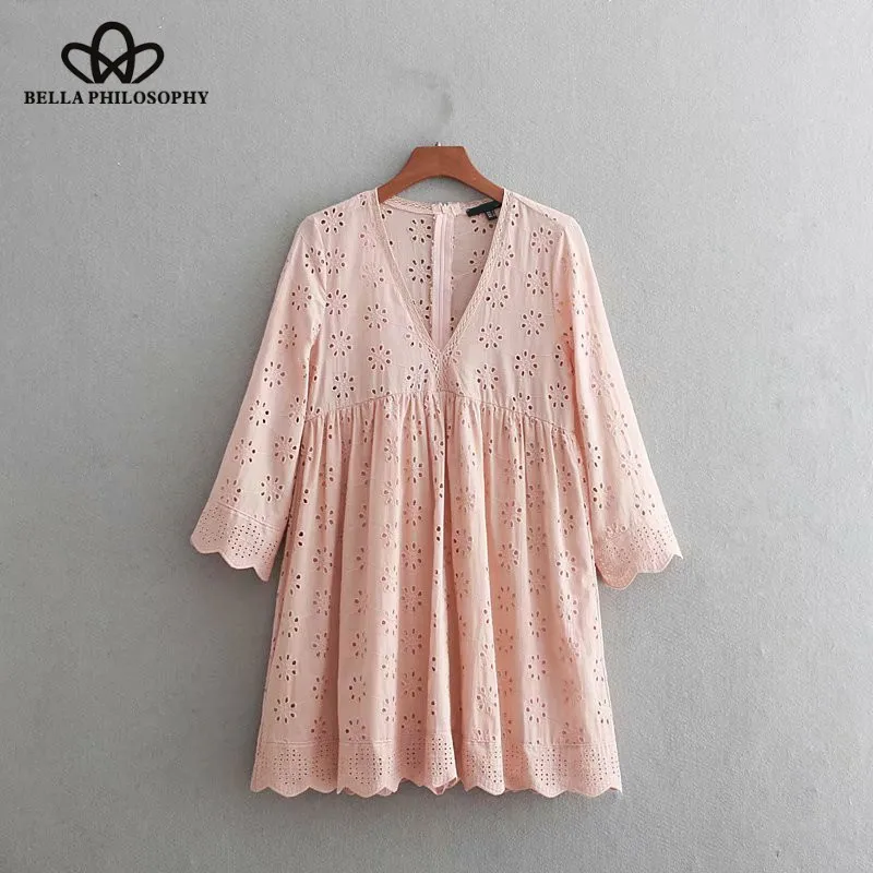 Wonder 2018 summer vintage hollow out embroidery mini dress elegant vestidos casual slim deep v neck pantskirts style chic dress