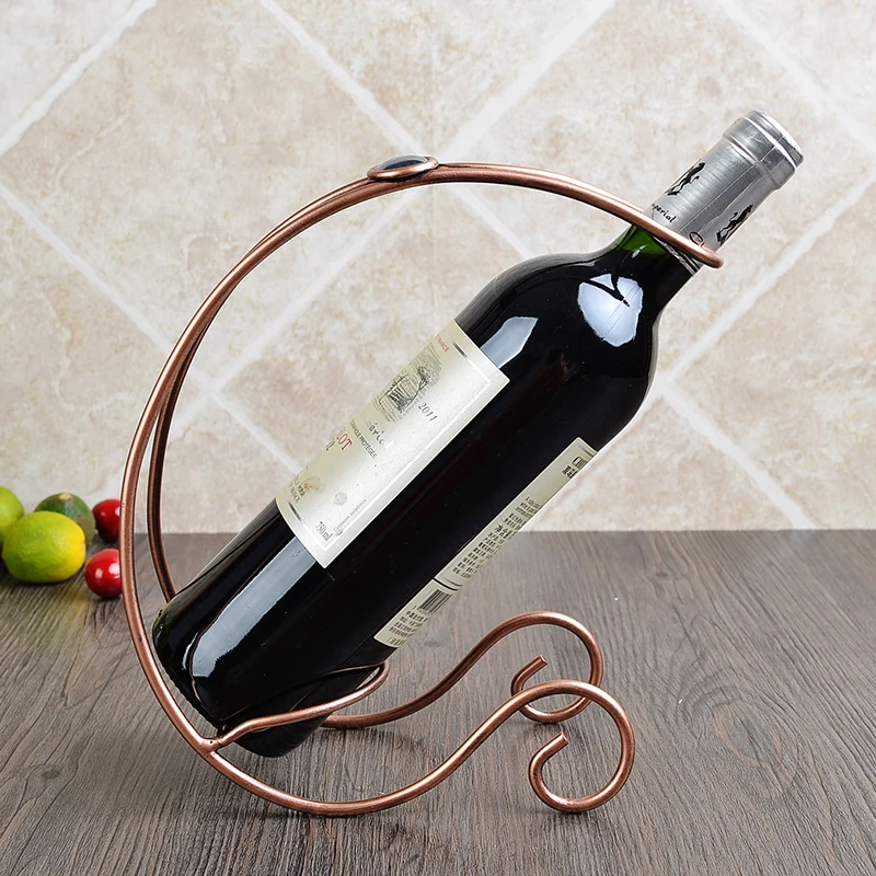 

The area of European wine rack Wine shelf Vintage iron ornaments Fashion red bottle rack