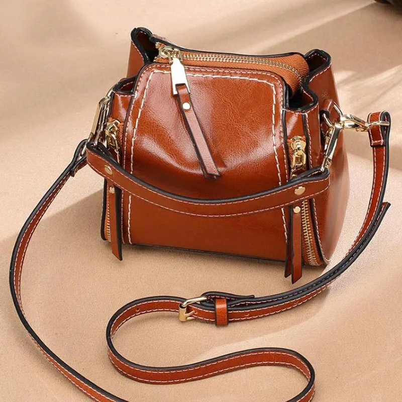 

Fashion Women Mini Handbag Genuine Leather Oil Wax Split Leather Flap Modern Messenger Bag Lady Party Shoulder Bags for Gifts