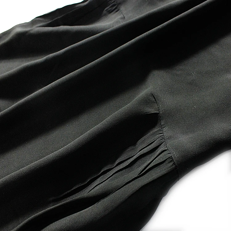 Новое черное шелковое платье для весны/лета