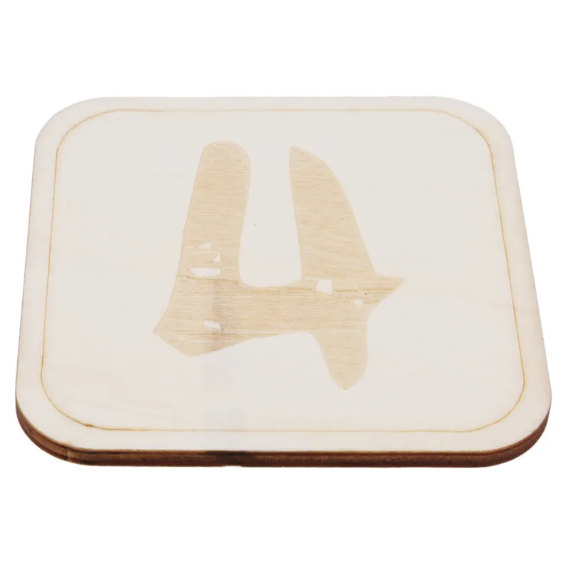 В скандинавском стиле деревянные памятные карты для дня рождения ...