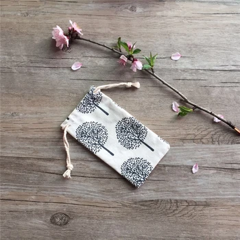 

Happy Tree Linen Gift Bag 8x8cm 8x15cm 8x20cm 9x12cm pack of 100 Makeup Jewelry Jute Drawstring Pouch