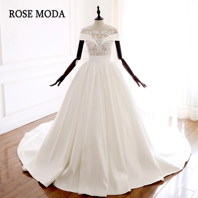 

Rose Moda Vintage Wedding Dress 2019 with Lace Short Sleeves Bridal Satin Wedding Dress Lace Up Back Real Photos
