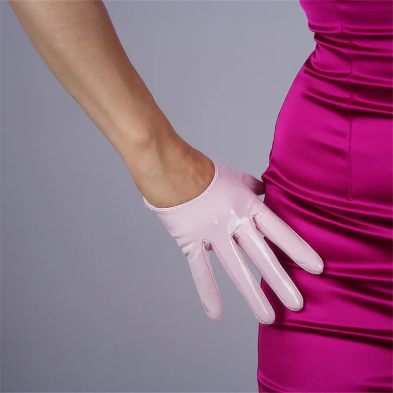 New 2019 Patent Leather Woman's Gloves Faux Genuine Leather PU Synthetic Leather Light Pink Female Mittens 50cm-13cm P43 New 2019 Patent Leather Woman's Gloves Faux Genuine Leather PU Synthetic Leather Light Pink Female Mittens 50cm-13cm P43