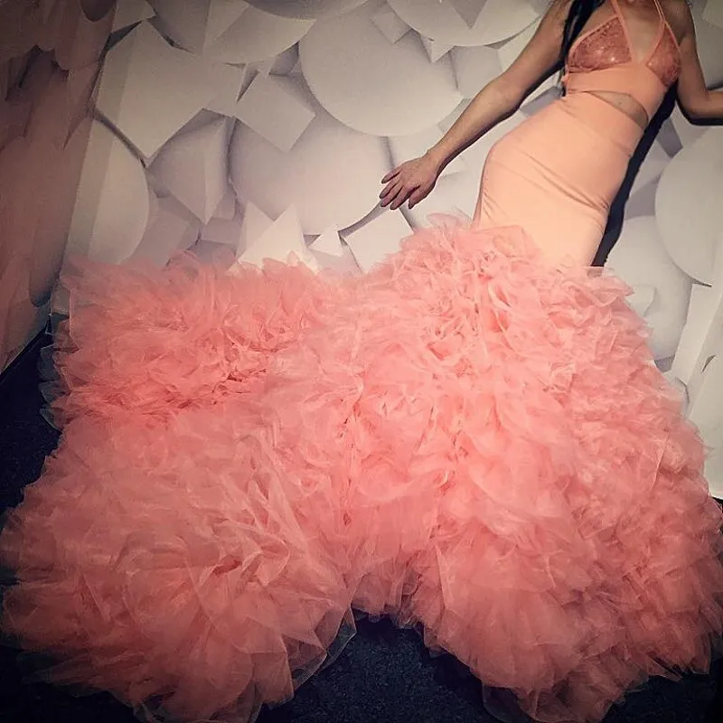 

Pretty Ruffles Tutu Mermaid Prom Dresses 2019 Sexy Halter Backless Long Prom Gowns Chic Peach Pink Party Dresses Robe De Soiree