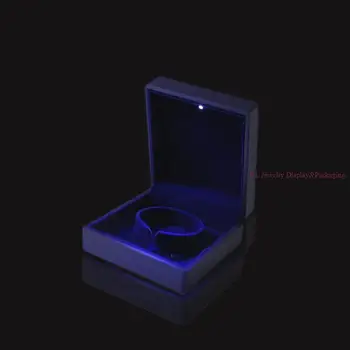 

Rubber Painted Soft Jewelry Display Ring Pendant Necklace Bracelet Box For Jewelry Gift Packaging With LED For Personal Storage