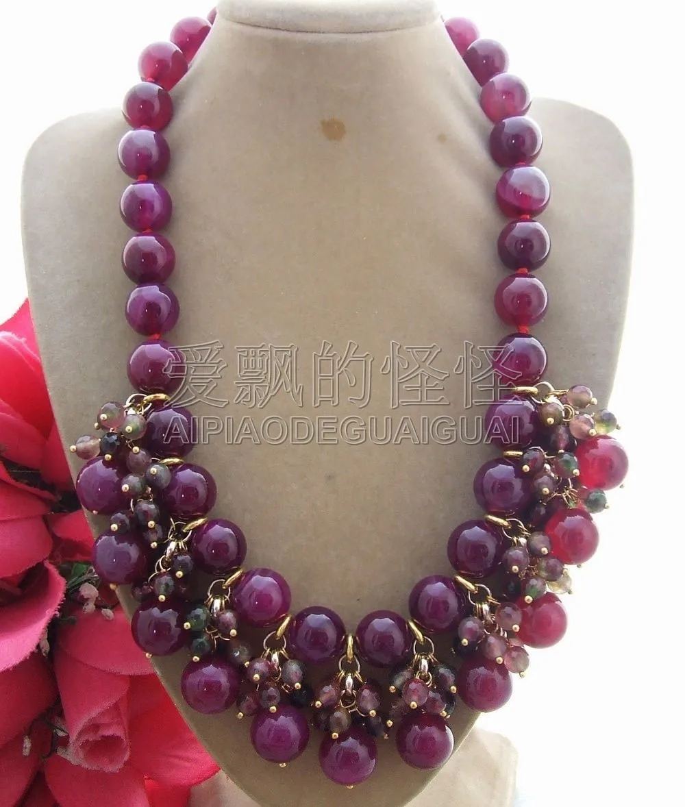 

N090909 19" Red Necklace