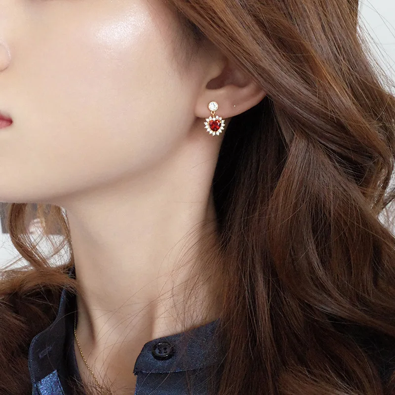 2019 New Fashion Temperament Romantic Red Heart Earrings Elegant Sexy Korean Women Jewelry Earrings - Image 2