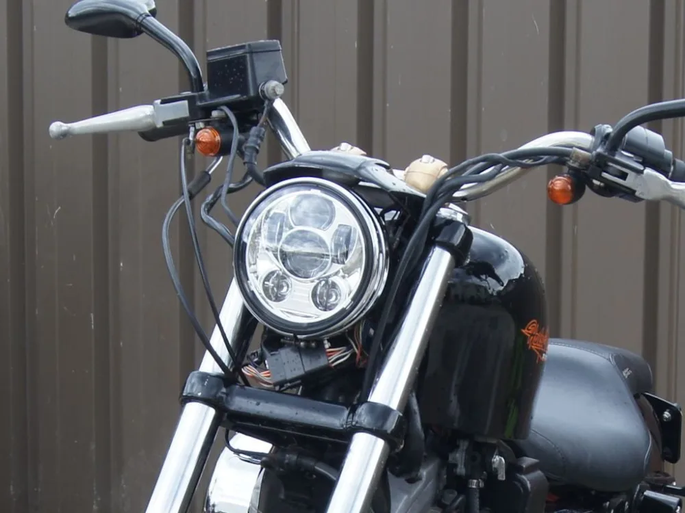 Аксессуары для мотоциклов 5 3/4 ''Harley светодиодные фары 5.75 дюймов для вождения фар для Harley 48 Sportster Dyna гладить 883 Softail