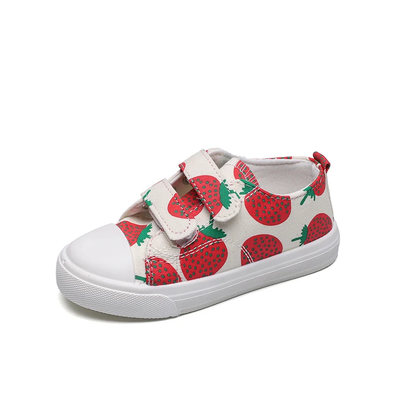 

Children's casual shoes Girls canvas shoes Kids Sneakers Soft bottom Cute strawberry Breathable and Comfortable SC054