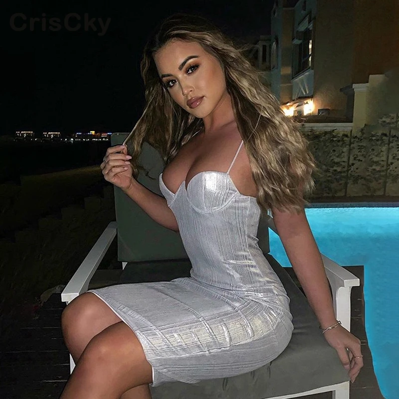 (3)