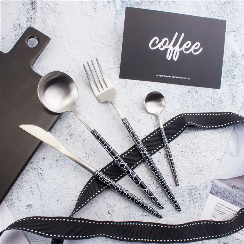 

24pcs/set European Ins Black Stainless Steel Cutlery Set Flatware Set Dinner Knife Fork Spoon Set Dinnerware Tableware
