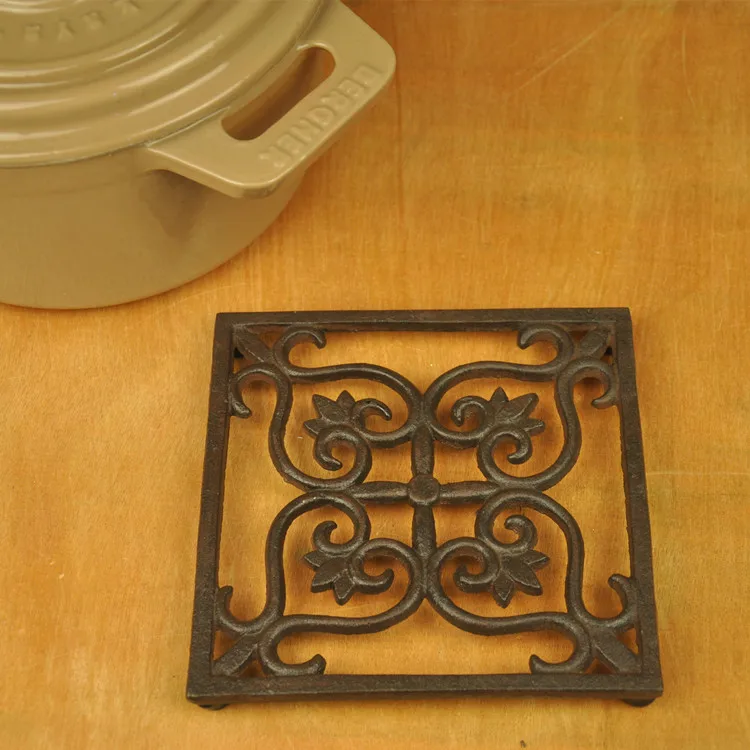 

3 Vintage Cast Iron Trivet Square Flower Trivets Pot Bowl Plate Dish Tray Holder Home Restaurant Kitchen Table Decor Metal Craft