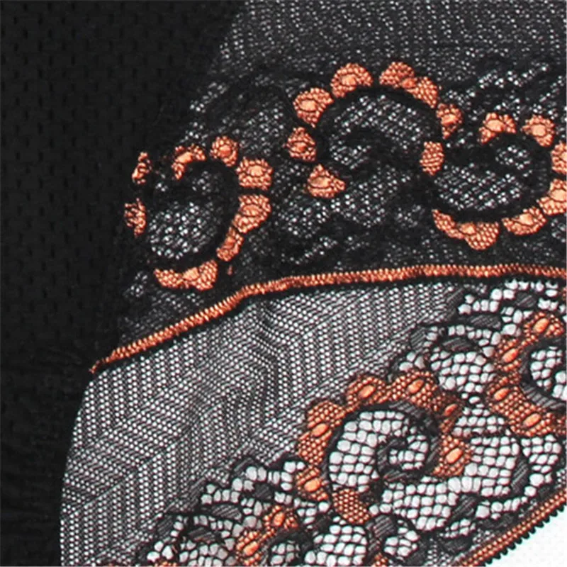 3913 (8)