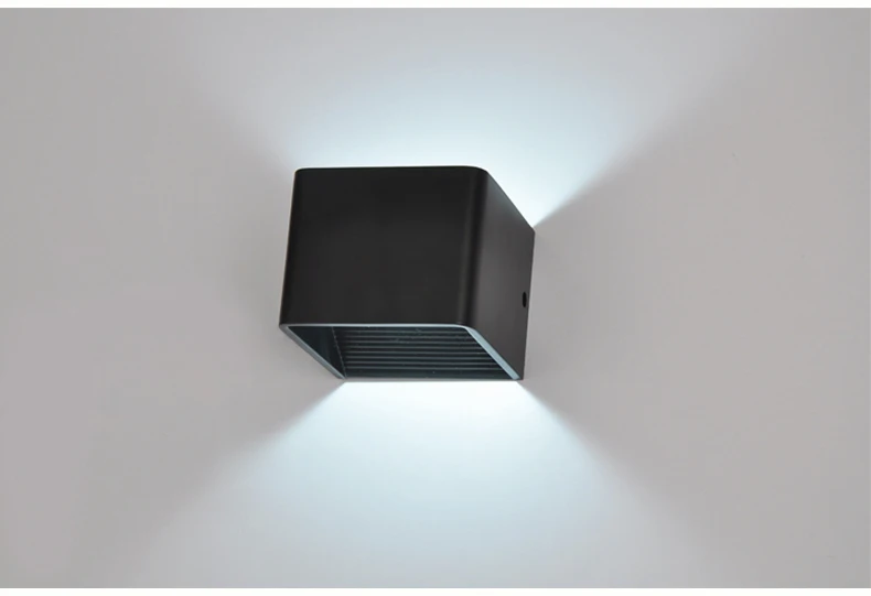 Modern Square Aluminum LED Lamp