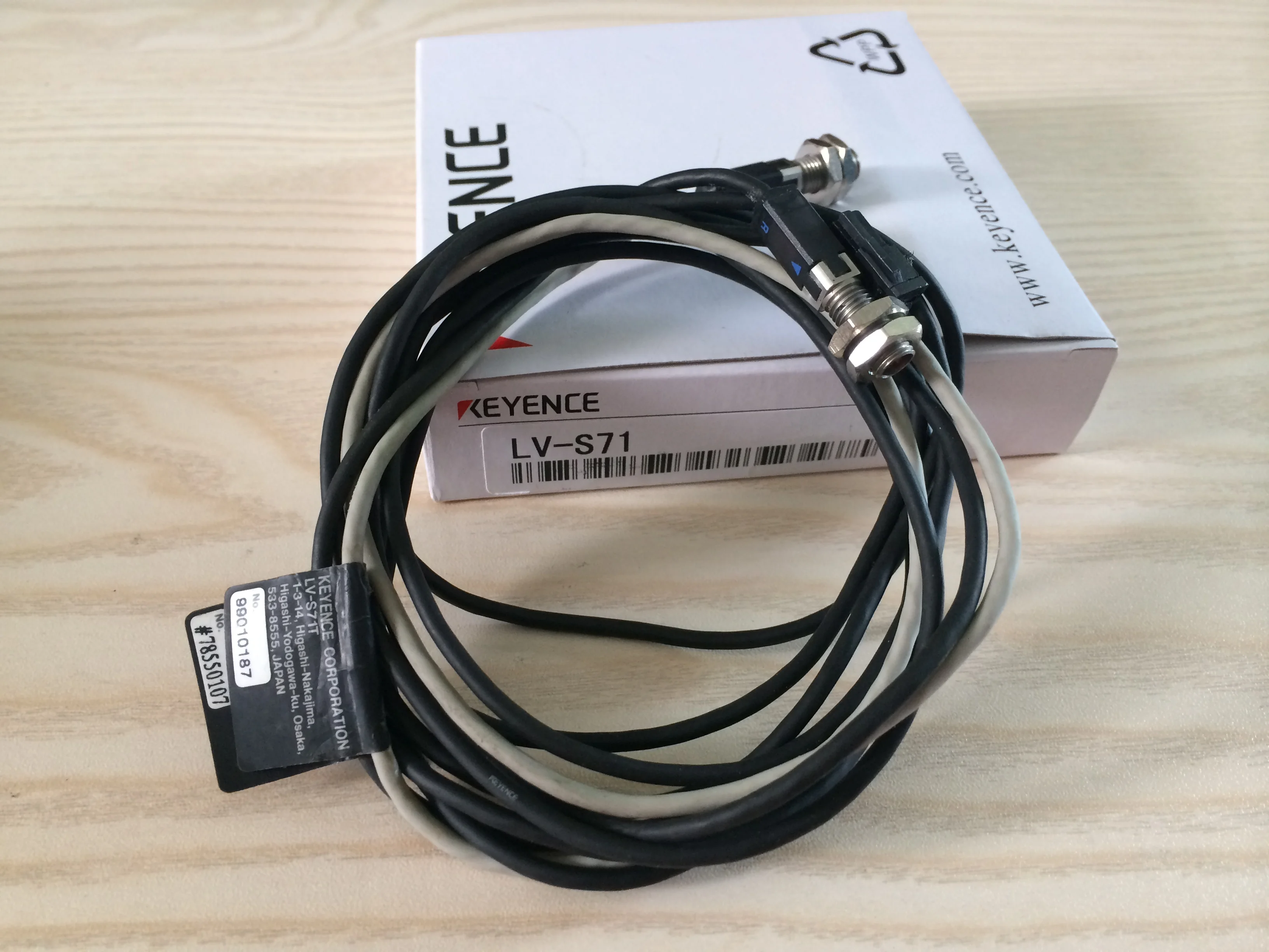 Entity genuine original KEYENCE LV S71 LV S72 Sensor Keyence laser beamin Switches from Lights