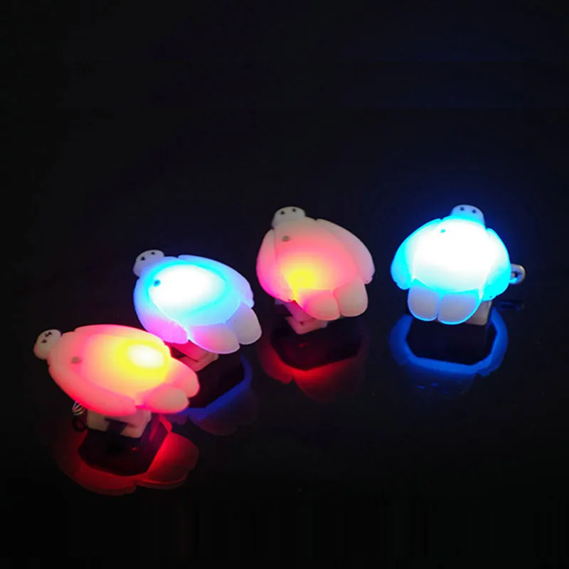 led light baymax brooch (3)
